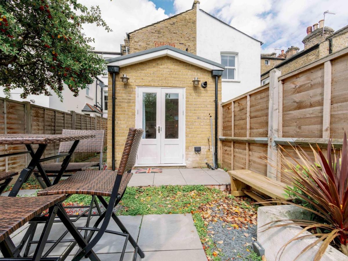 Pass The Keys Recently Renovated 1Br Flat With Private Garden In South London Apartamento Exterior foto
