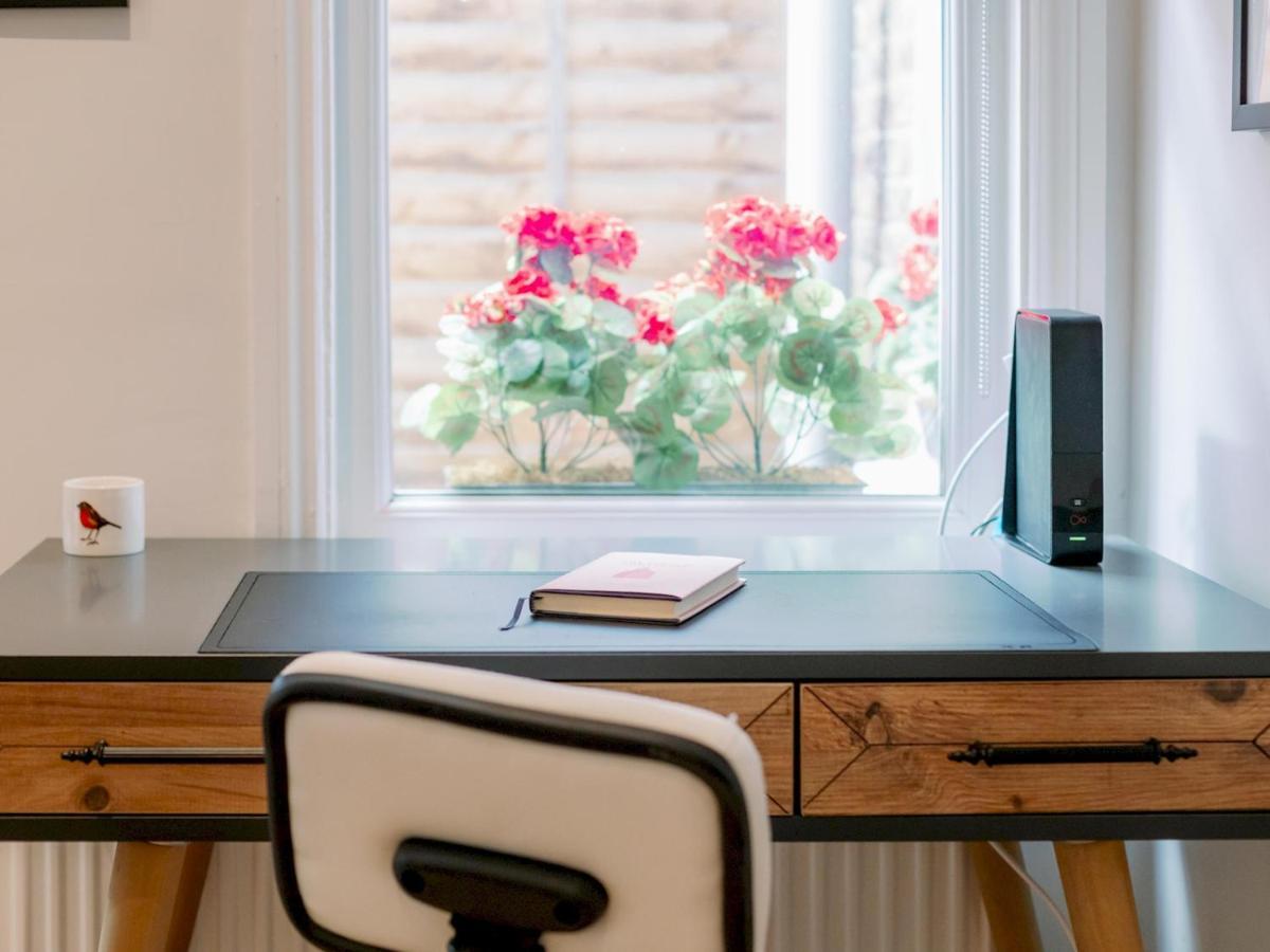 Pass The Keys Recently Renovated 1Br Flat With Private Garden In South London Apartamento Exterior foto