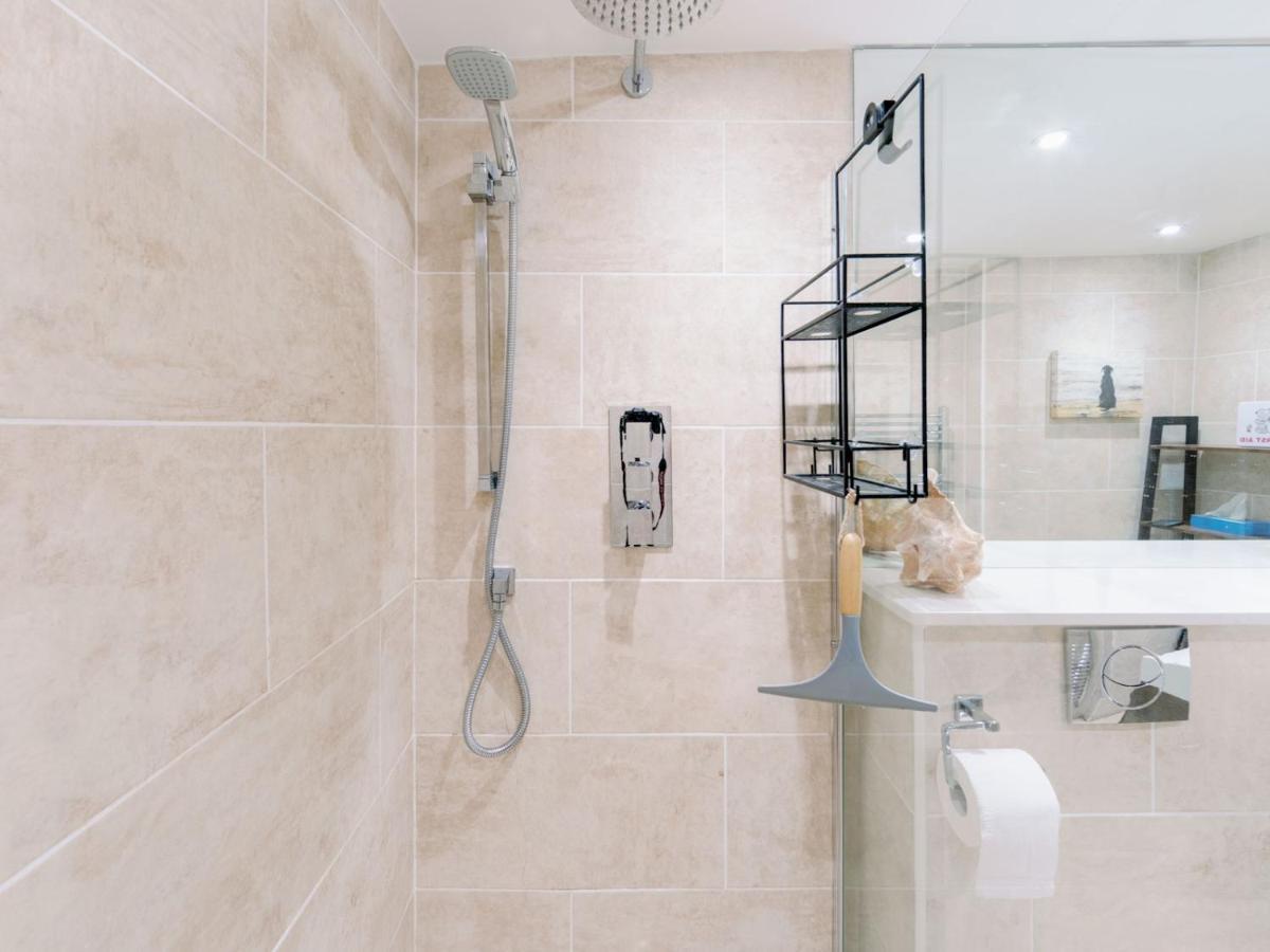 Pass The Keys Recently Renovated 1Br Flat With Private Garden In South London Apartamento Exterior foto