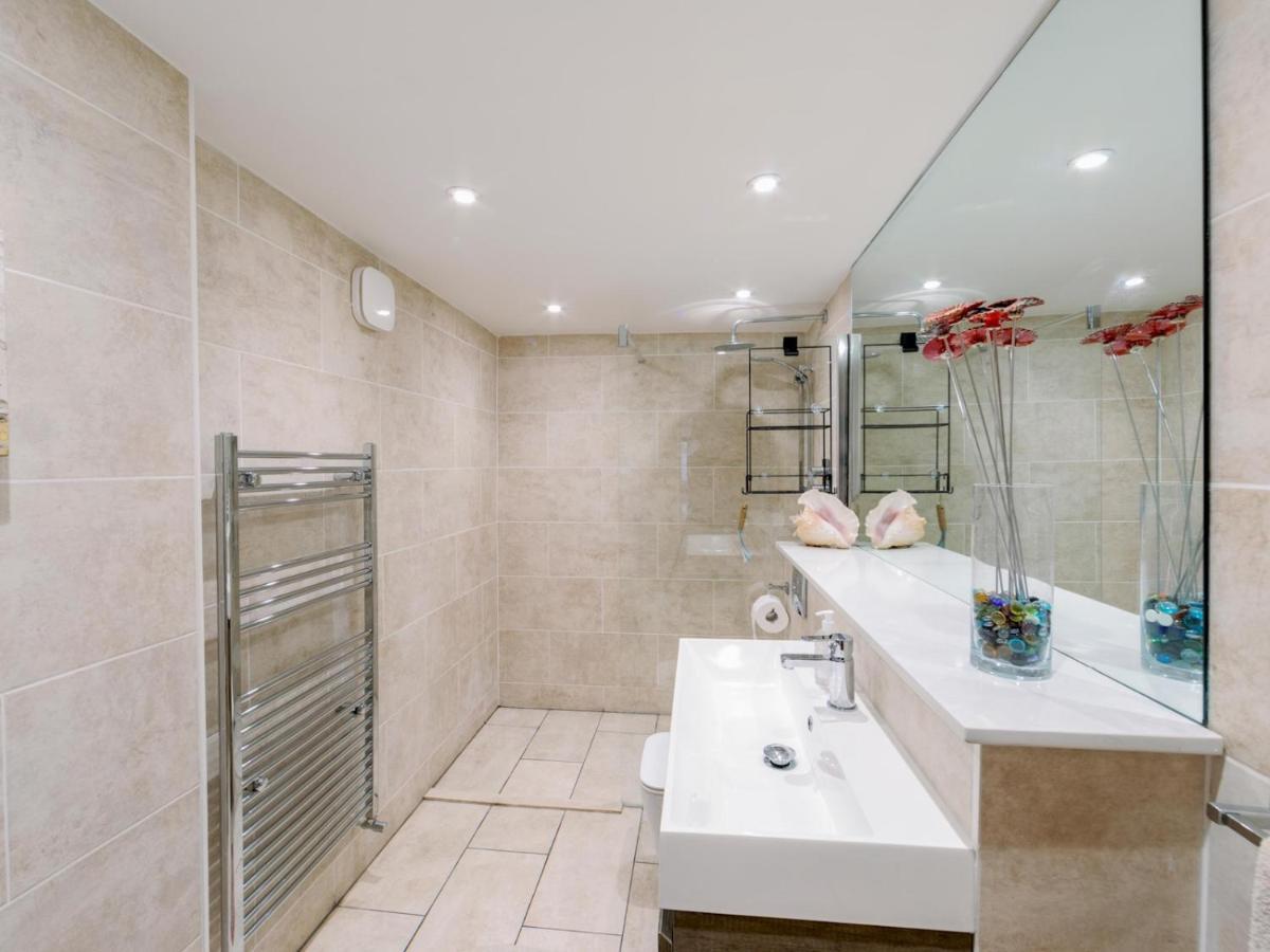 Pass The Keys Recently Renovated 1Br Flat With Private Garden In South London Apartamento Exterior foto