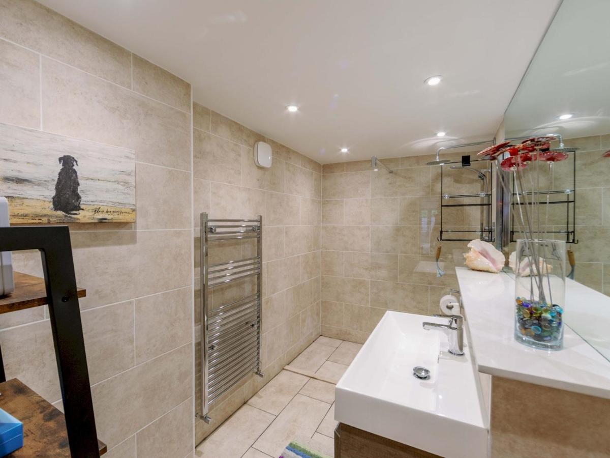 Pass The Keys Recently Renovated 1Br Flat With Private Garden In South London Apartamento Exterior foto