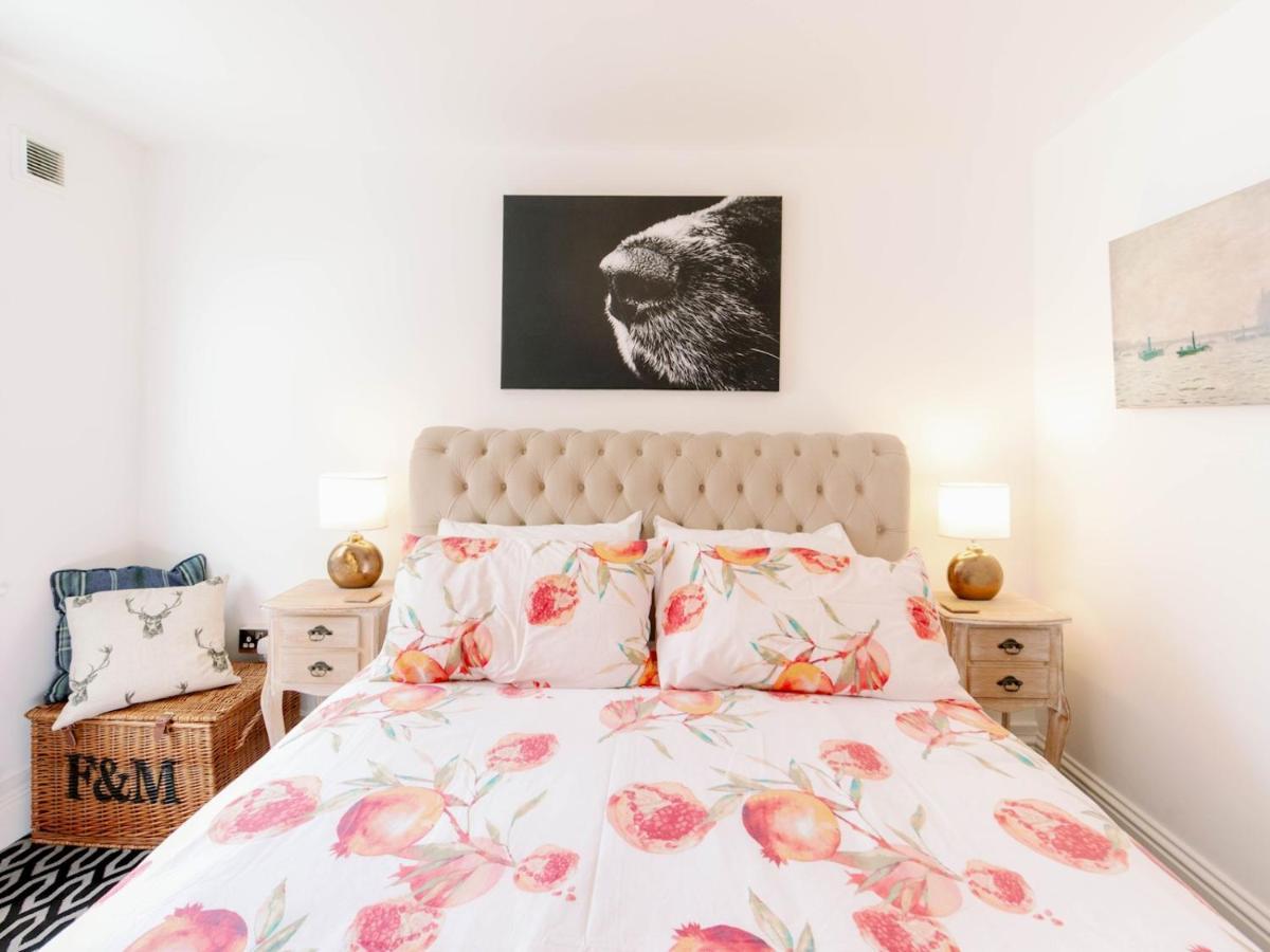 Pass The Keys Recently Renovated 1Br Flat With Private Garden In South London Apartamento Exterior foto
